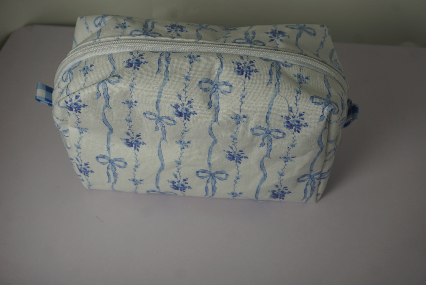 Essentials Bag - Medium