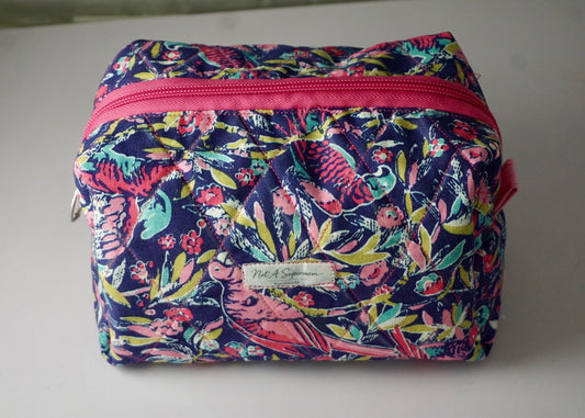 Essentials Bag - Medium